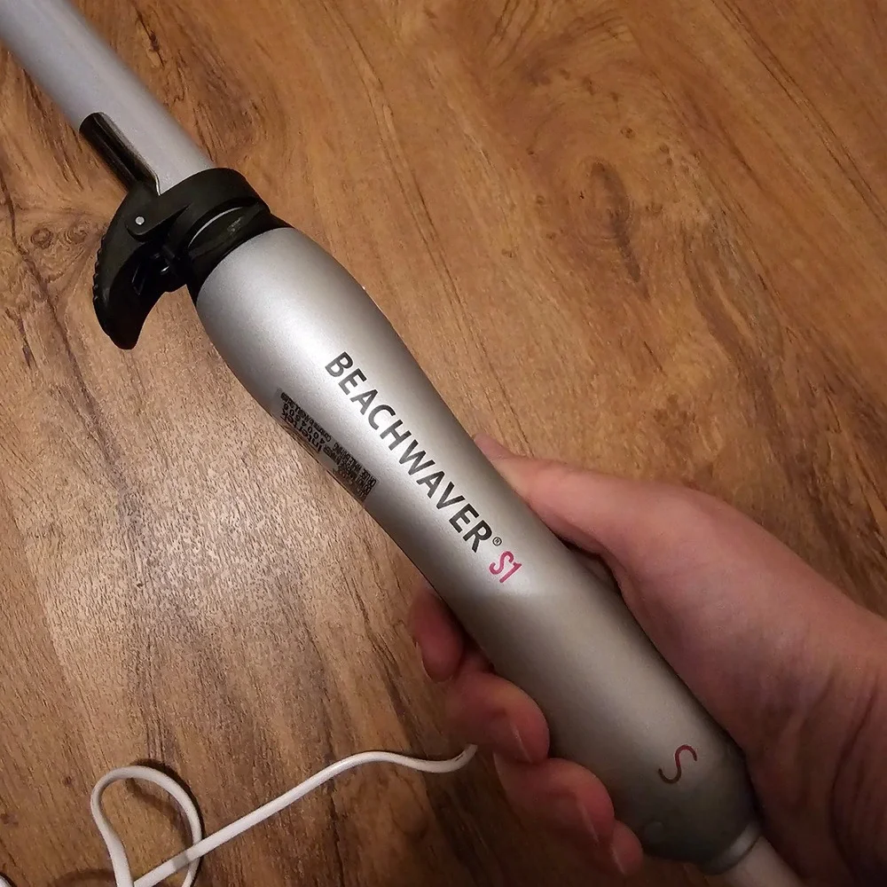 Beachwaver S1 Rotating Curling Iron 1 Inch Ceramic Barrel Silver Black Hair Tool - Picture 2 of 3